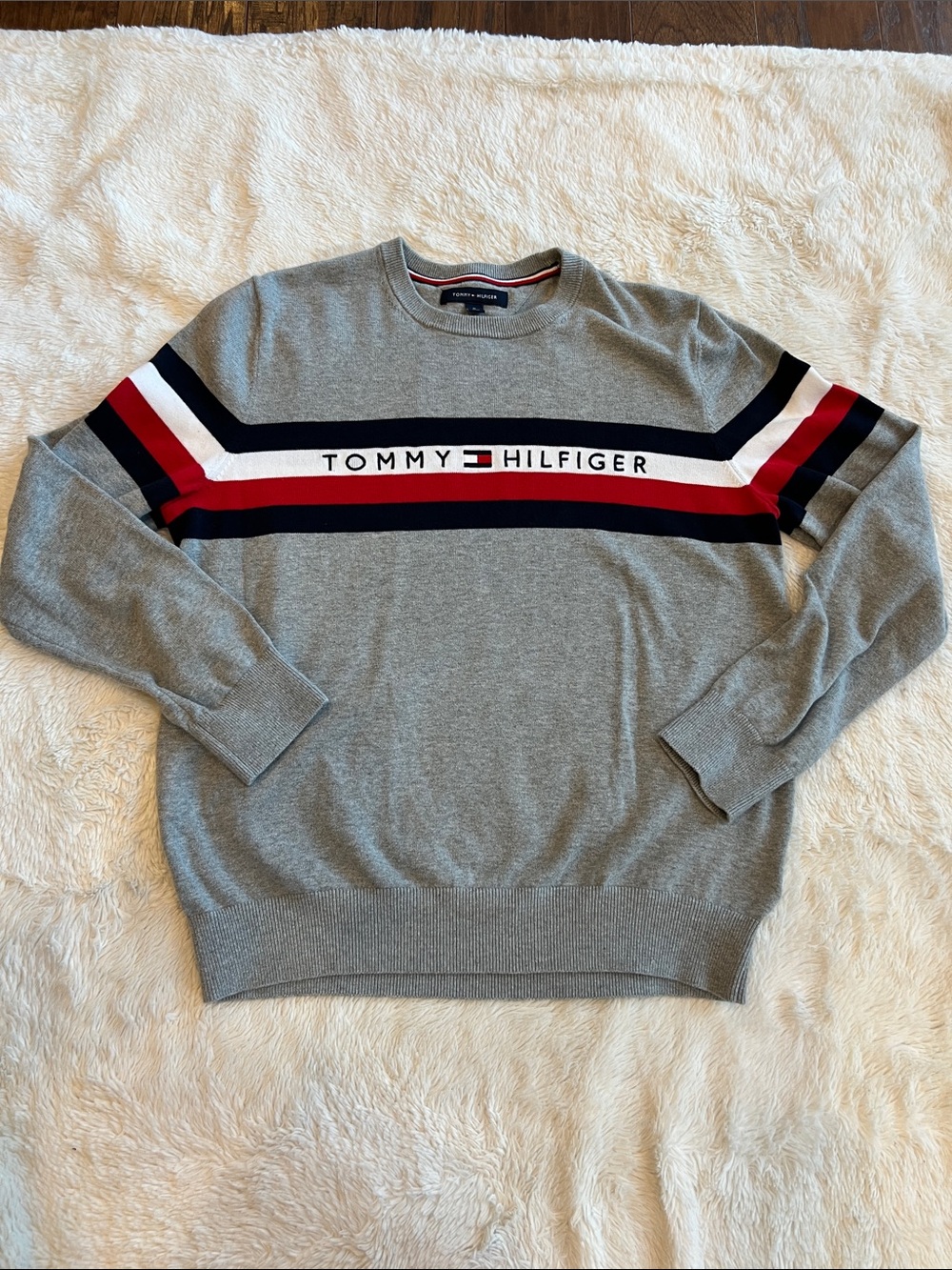 Tommy Hilfiger Gray Crewneck Sweater with Stripes medium